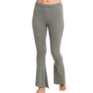 NWOT Chaser love knit flared Selena peplum lounge pants